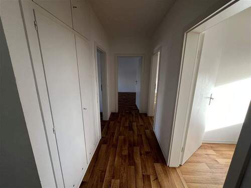Flur - 3 Zimmer Etagenwohnung in Lüdenscheid