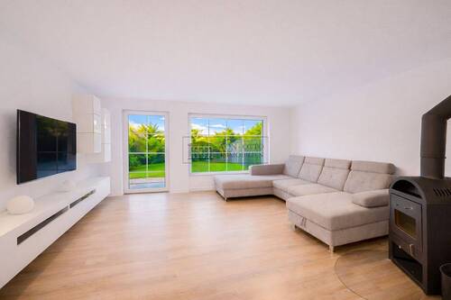 Wohnzimmer zum Wohlfühlen - Ihr Zuhause mit Gartenparadies!