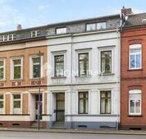 Historisches Juwel mit modernem Herz: Ihr neues Zuhause in Kempen mit Garten, Terrasse und Garagen