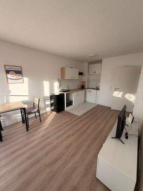 Wohnzimmer und Küche - 