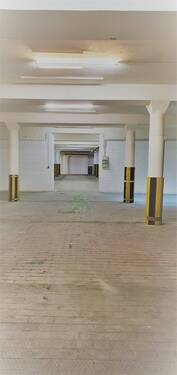 Lagerräume / mit Rampe 2. - 