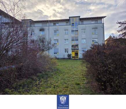 Hausansicht - 3 Zimmer Etagenwohnung in Freital