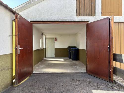 Garage - 
