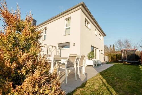 Haus_Ungelstetten_Aussen_15.jpg - 