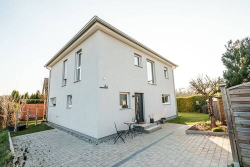 Haus_Ungelstetten_Aussen_07.jpg - 