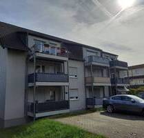 *Schöne renovierte DG-Wohnung mit Balkon zum mieten* - Hagen Boele