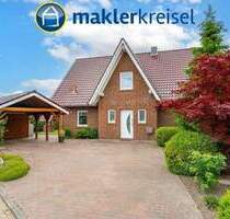RESERVIERT! Bärenstadt Esens: Junges Einfamilienhaus mit Carport und weiteren Wohnvorteilen!