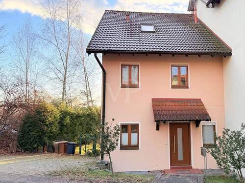 Außenansicht - 5 Zimmer Reihenendhaus zum Kaufen in Freital
