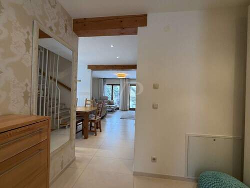 Blick vom Eingangsbereich - 