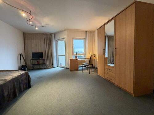 Wohnung - Großzügiges 1-Zimmer-Apartment in Tennenlohe - komplett möbliert