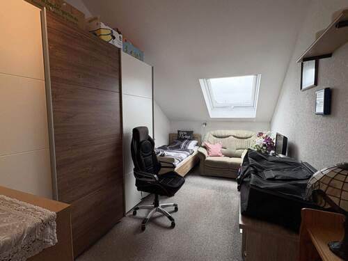 Kinderzimmer / Büro - 