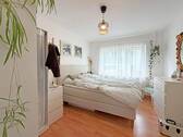 Zimmer Hochparterre - Mehrfamilienhaus, Wohnhaus mit 179,00 m&sup2; in Bremen zum Kaufen