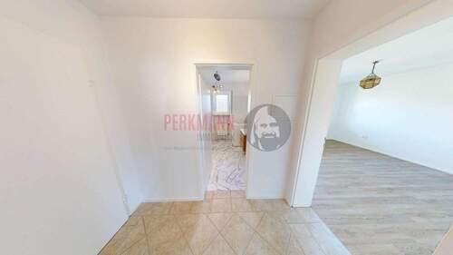 Diele - 2 Zimmer Etagenwohnung zum Kaufen in Chieming