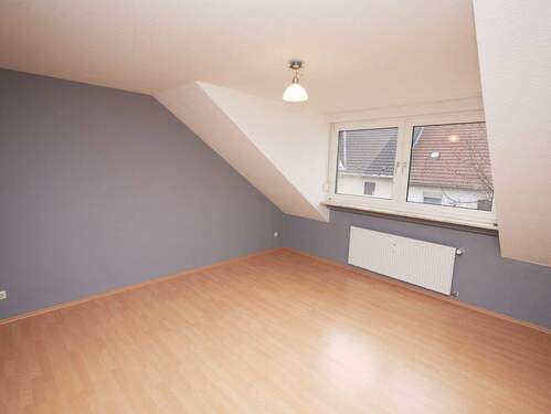 Wohnzimmer - 2 Zimmer Etagenwohnung zur Miete in Gelsenkirchen