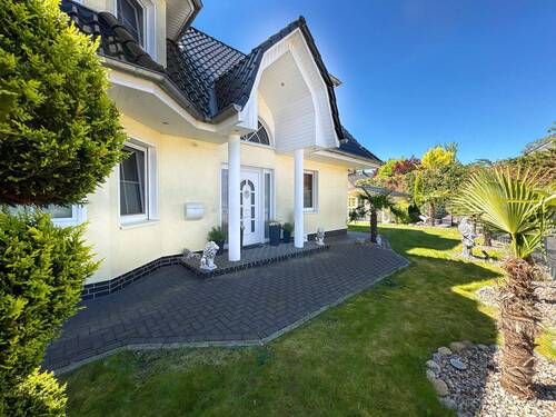 Außenansicht - Einfamilienhaus mit 250,00 m&sup2; in Thedinghausen zum Kaufen