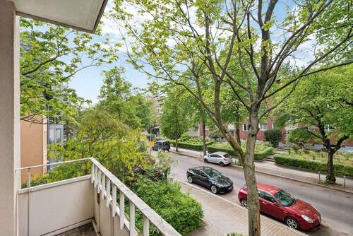 Balkon - 2 Zimmer Etagenwohnung in Berlin