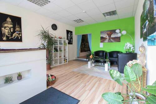 Gewerbeeinheit - 5 Zimmer Reihenmittelhaus zum Kaufen in Calbe