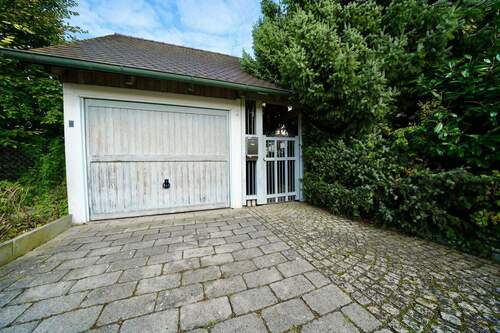 Garage - 5 Zimmer Einfamilienhaus in Moosburg