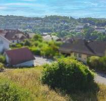 Genießen Sie die Sonnenseite: Baugrundstück mit Weitblick in Top-Lage von Arnstein