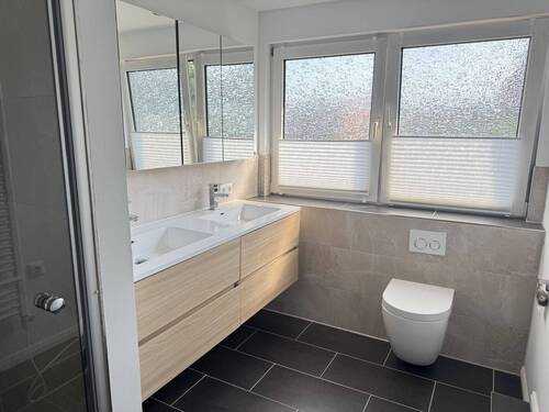 Wohnung 2.OG Duschbad - 
