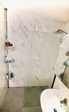 Bad mit begehbare Dusche - 