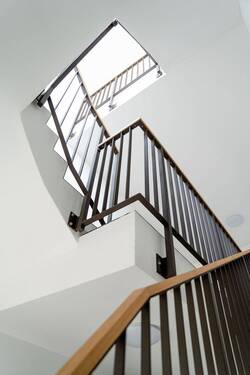 Visualisierung Treppenhaus - Terrassenwohnung mit 126,30 m² in Landshut zum Kaufen