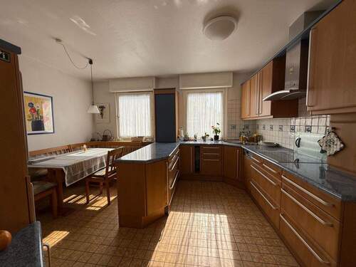 Einbauküche - Einfamilienhaus mit 188,00 m&sup2; in Bad Homburg zum Kaufen