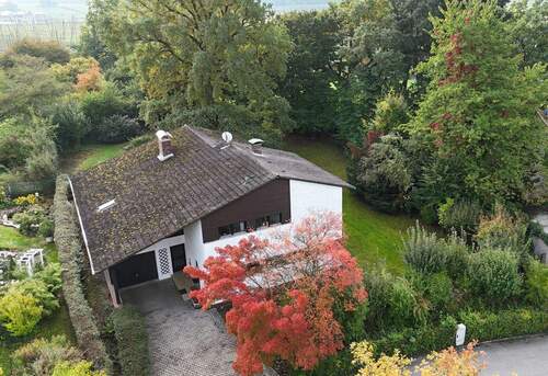 DJI_20251008105010_0002_D.JPG - Charmantes, architektonisches Einfamilienhaus mit idyllischem Garten in ruhiger Lage