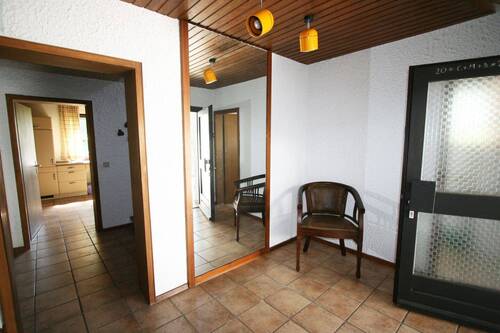 Eingangsbereich - Einfamilienhaus mit 222,00 m² in Mainburg zum Kaufen