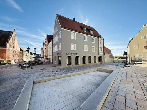 Titelbild - Stark frequentierte Gewerbeeinheit in Top-Lage auf 3 Ebenen