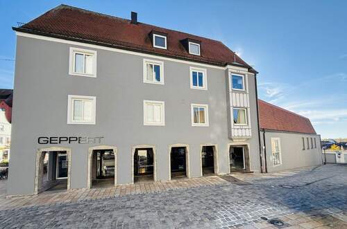 Gesamtkomplex - Gewerbeobjekt (Büro, Produktion, Verkauf) zur Miete in Donauwörth