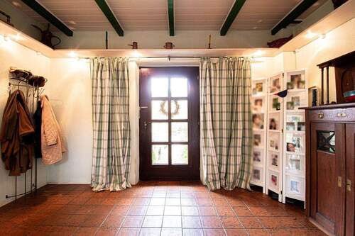 Flur - 4 Zimmer Doppelhaushälfte in Oldendorf