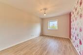 Zimmer 14,7 m² groß - 