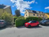 Straßenansicht - Angebot für Projektliebhaber! Doppelhaushälfte mit Garten in Randlage von Aue