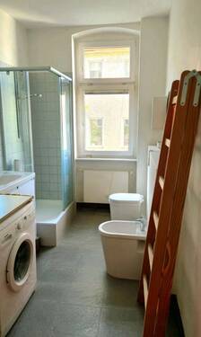 Badezimmer - 3 Zimmer Etagenwohnung in Berlin