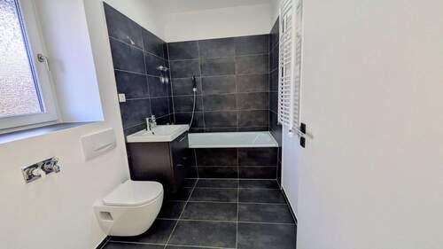 Bad - Etagenwohnung mit 58,10 m² in Berlin zum Kaufen