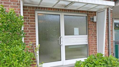 Hauseingang - 2 Zimmer Etagenwohnung zum Kaufen in Neukirchen-Vluyn