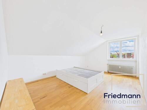 Schlafzimmer 2 (1) - 