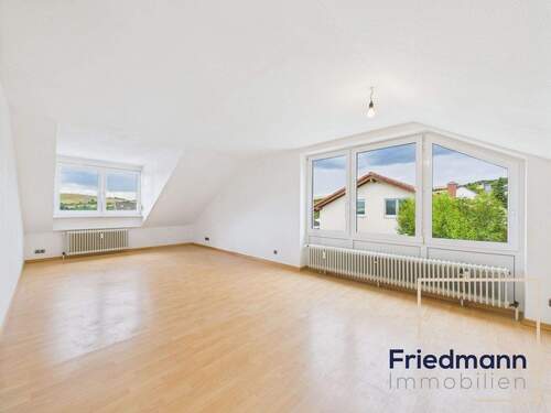 Wohnen-Essen (1) - Zuhause über den Dächern von Gusterath - Charmante 4-Zimmer-Dachgeschosswohnung