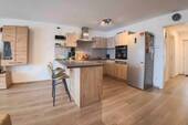 Küche - Neuwertige barrierefreie 3-Zimmer-Wohnung mit Balkon und 2 Stellplätzen in Freystadt