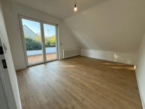 47ff2528-cfb5-4b5d-89d6-ec1ea48e8c83-1961357372 - 