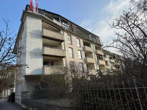 Westansicht - BA - Haingebiet: 3-Zimmer-Wohnung mit 2 Balkonen und TG-Stellplatz