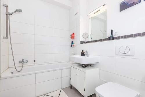 Badezimmer im 1. OG - 