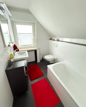 Bad im Dachgeschoss - 