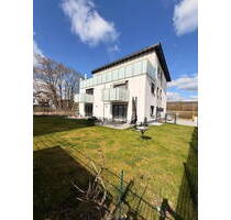 Traumhafte Wohnung - großzügig, lichtdurchflutet, mit sonnigem Garten - Offenbach am Main Bieber