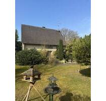 Großzügiges Einfamilienhaus auf ca. 1.400 m² Grundstück mit viel Potenzial - Schmalfeld