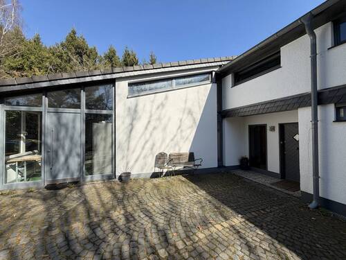 Hofansicht - 9 Zimmer Mehrfamilienhaus, Wohnhaus zum Kaufen in Simmerath / Lammersdorf