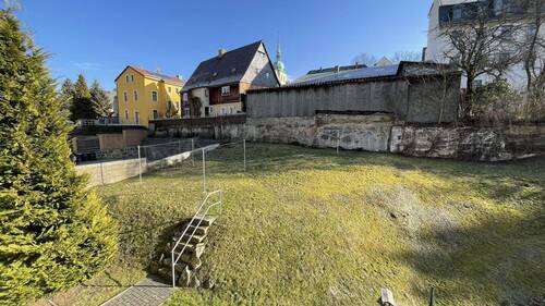 Blick ins Grundstück - 
