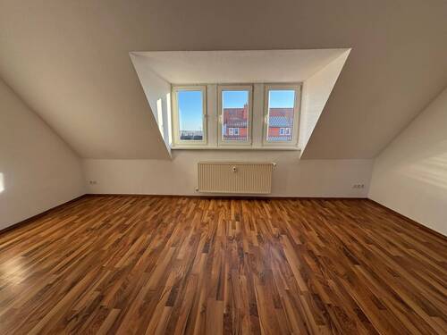 Wohnzimmer - 2 Zimmer Etagenwohnung zur Miete in Eilenburg