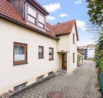 Wohlfühlen leicht gemacht - 2-Zi-Erdgeschosswohnung mit Terrasse und Garten in Langenzenn